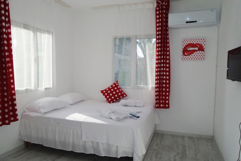 Fullmoon Rooms Cesme Чесме Екстериор снимка