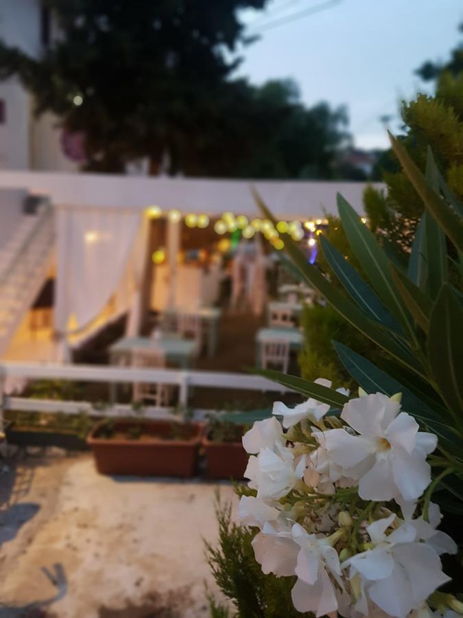 Fullmoon Rooms Cesme Чесме Екстериор снимка